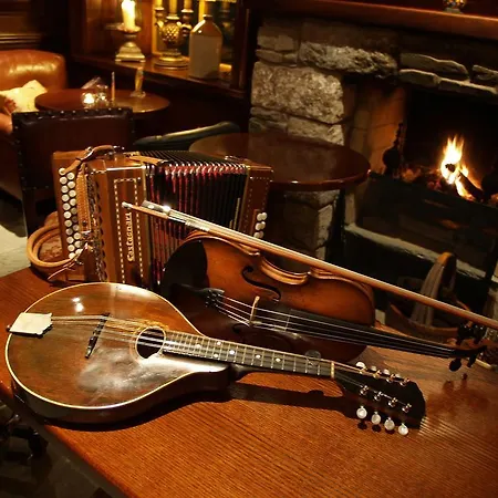 Penzion Riverbank, Country Pub And 4*