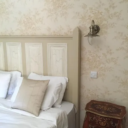 Riverbank, Country Pub And Guest house Carrickmacross