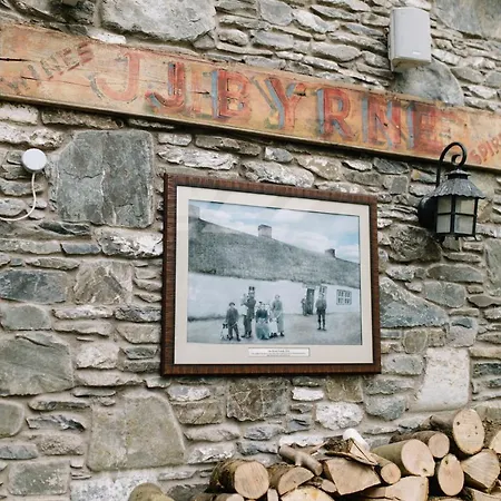 Penzion Riverbank, Country Pub And 4*